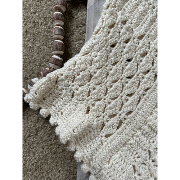 Handmade Crochet Ivory Cream White Shawl - Picture 3 of 7
